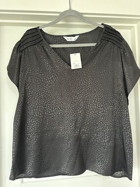 Nine West Charcoal Textured V-Neck Blouse